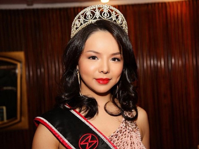 Hoa hau Canada bi TQ cam nhap canh thi Miss World 2015